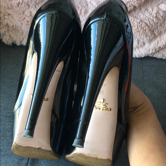 Authentic Prada patent leather - Picture 3 of 4